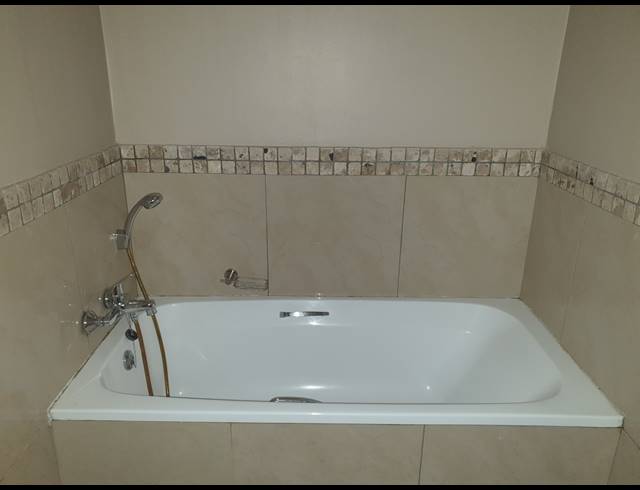 2 BEDROOM APARTMENT FOR SALE IN UMHLANGA RIDGE
